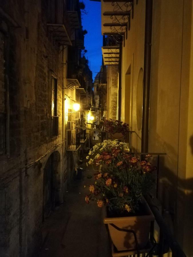 Villa Casa Nel Vicolo Palermo Exterior foto